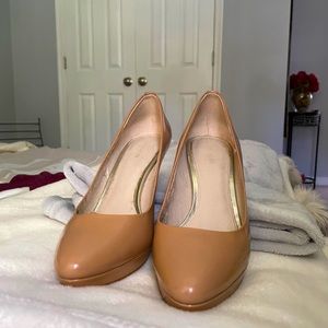 Coach New York Beige 4-Inch Heels !!